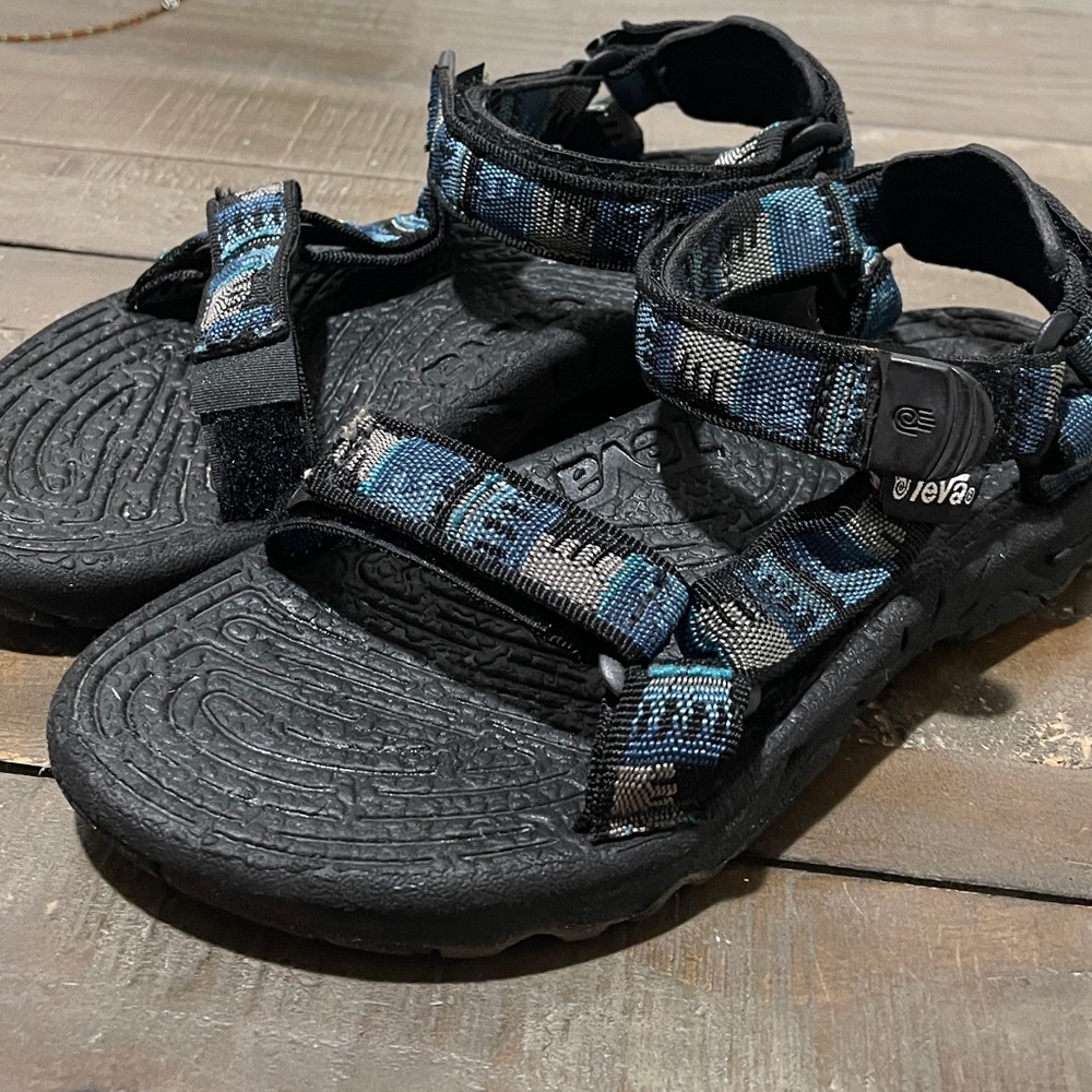Teva terradactyl sandals women’s 7